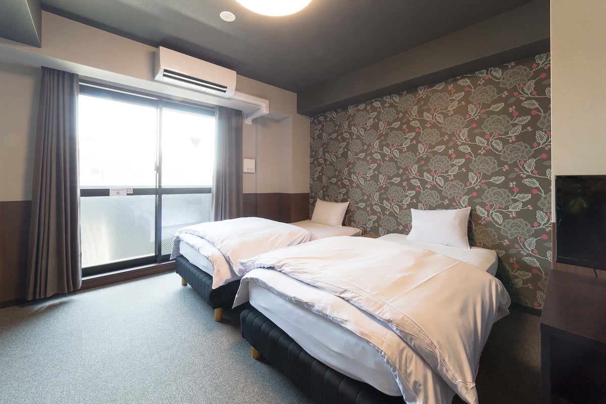 Standard Twin Studio | Desk, free WiFi, wheelchair access