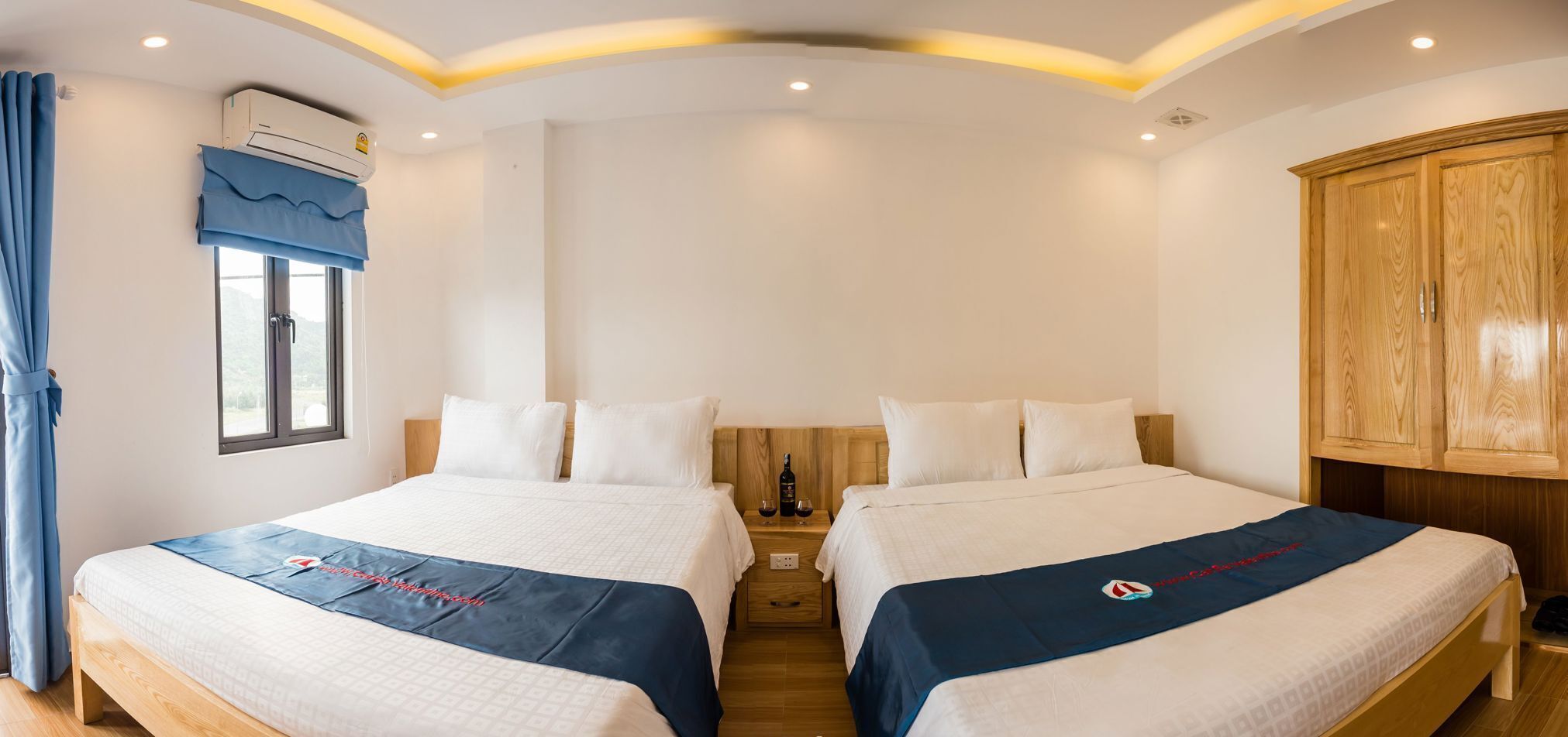 1 Schlafzimmer, hochwertige Bettwaren, Daunenbettdecken, Minibar