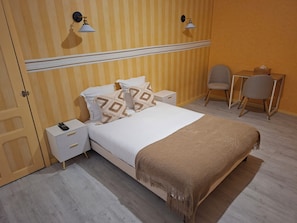 Iron/ironing board, free cribs/infant beds, free WiFi - Hôtel JurJura (Dole)