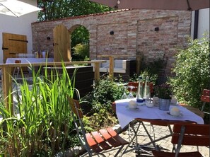 Dinner served, German cuisine - Landgasthof & Landhotel Wild (Eching)