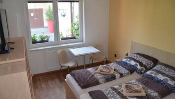Chambre Double, terrasse | Chambres insonorisées, Wi-Fi gratuit, draps fournis