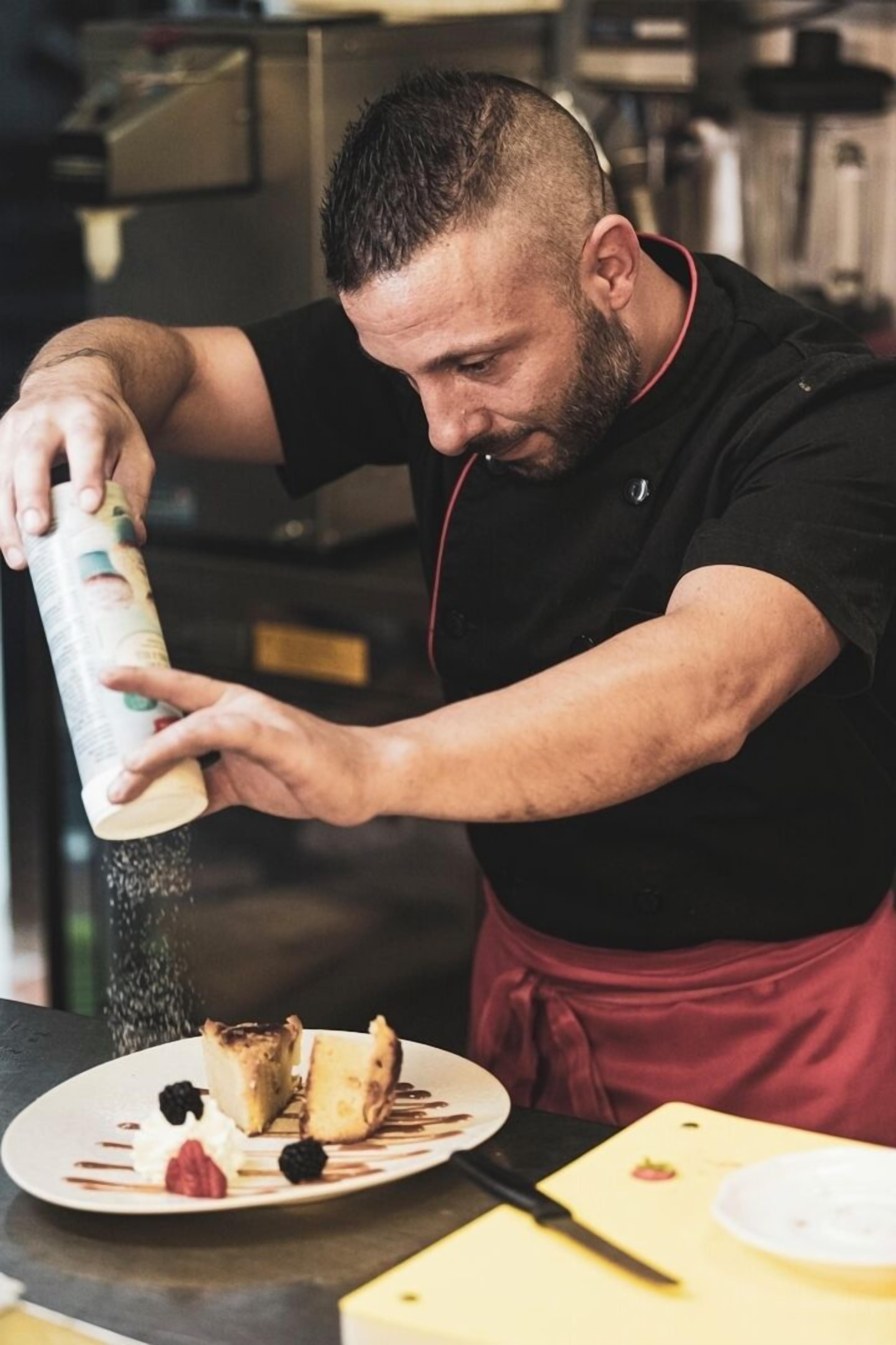 Bar (trong khuôn viên)