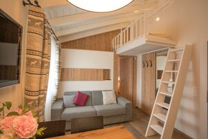Apartamento grand (Lagalb) | Área de estar | TV de tela plana