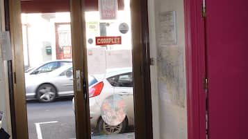 EntrĂ©e de lâhĂ©bergement