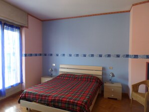 Appartement, 1 chambre | 1 chambre, fer et planche à repasser, accès au Wi-Fi (inclus)