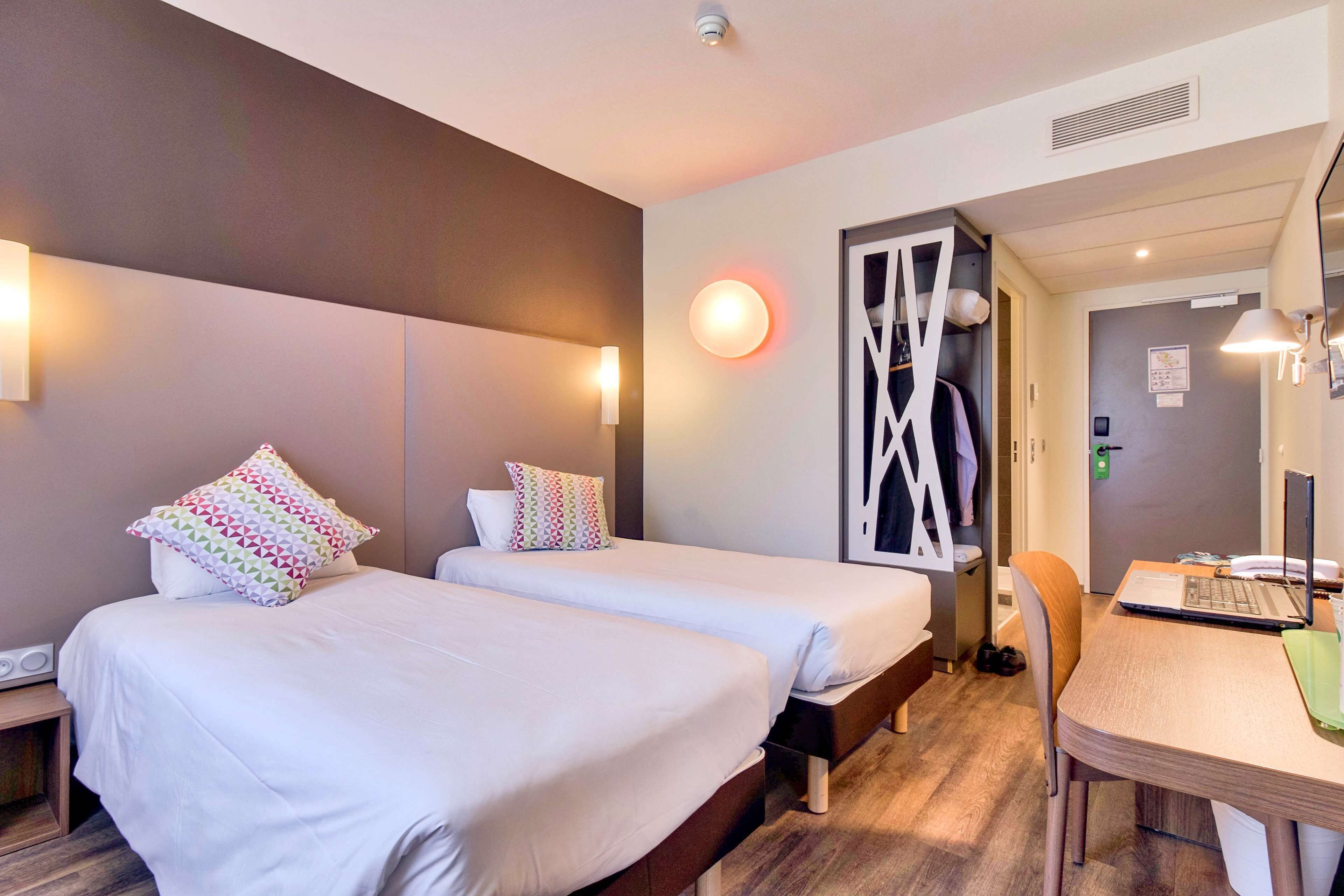 next generation, room, 2 single beds | room amenity
