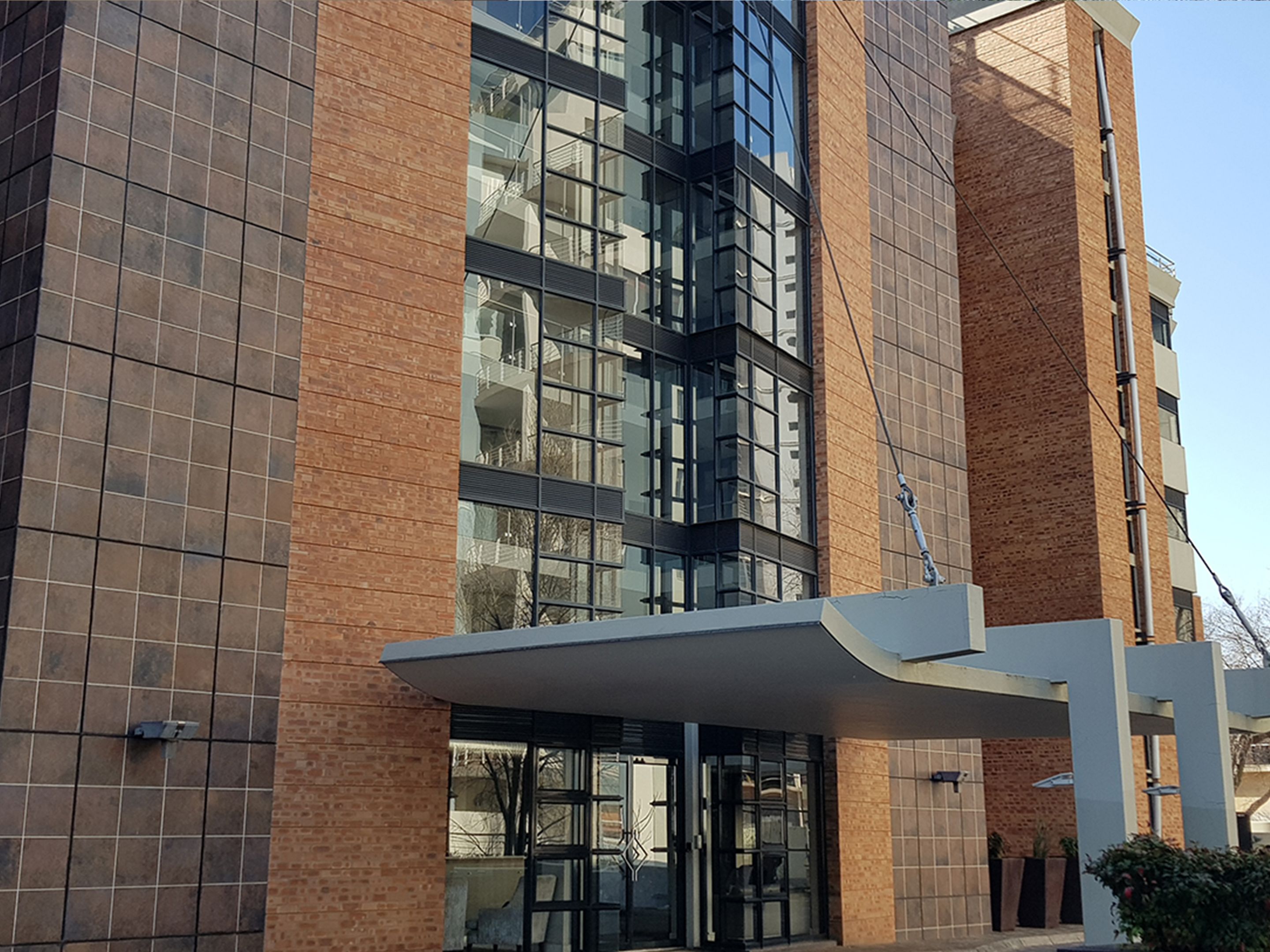 Mặt tiền nơi lưu trú - ban đêm