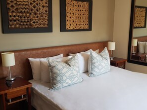 Executive Penthouse, 3 Bedrooms, Balcony | Premium bedding, Tempur-Pedic beds, in-room safe, individually decorated