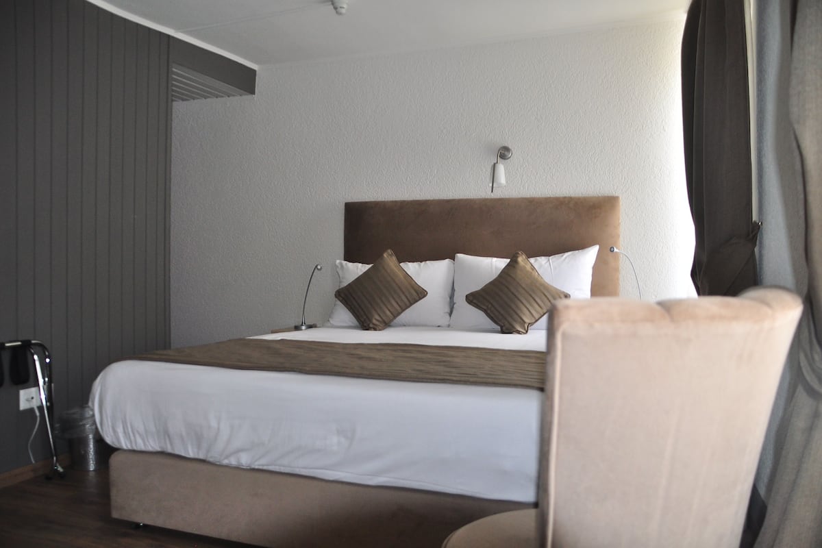 Comfort Double Room (Cozy) | Premium bedding, minibar, in-room safe, desk