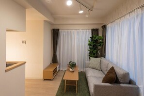 Superior Family Room | Living room | Flat-screen TV - Pinn-N4E2Ⅰ (Sapporo)