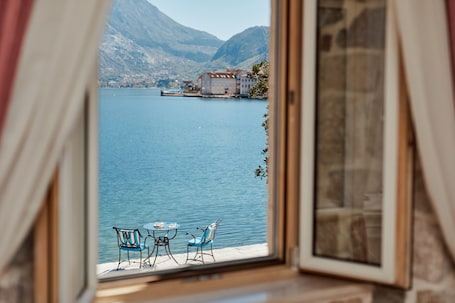 Deluxe Double Room, Balcony, Sea View | Front of property