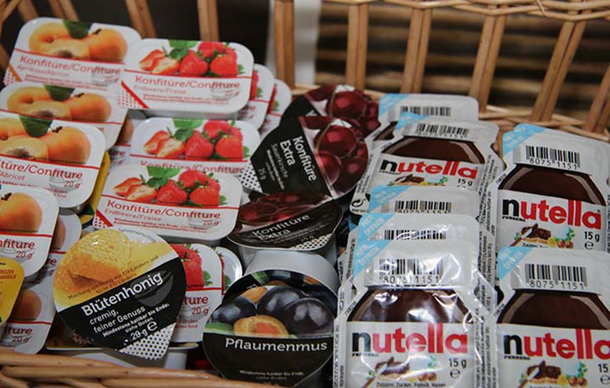 Daily buffet breakfast for a fee