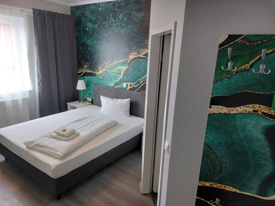 In-room safe, desk, soundproofing, cribs (free)