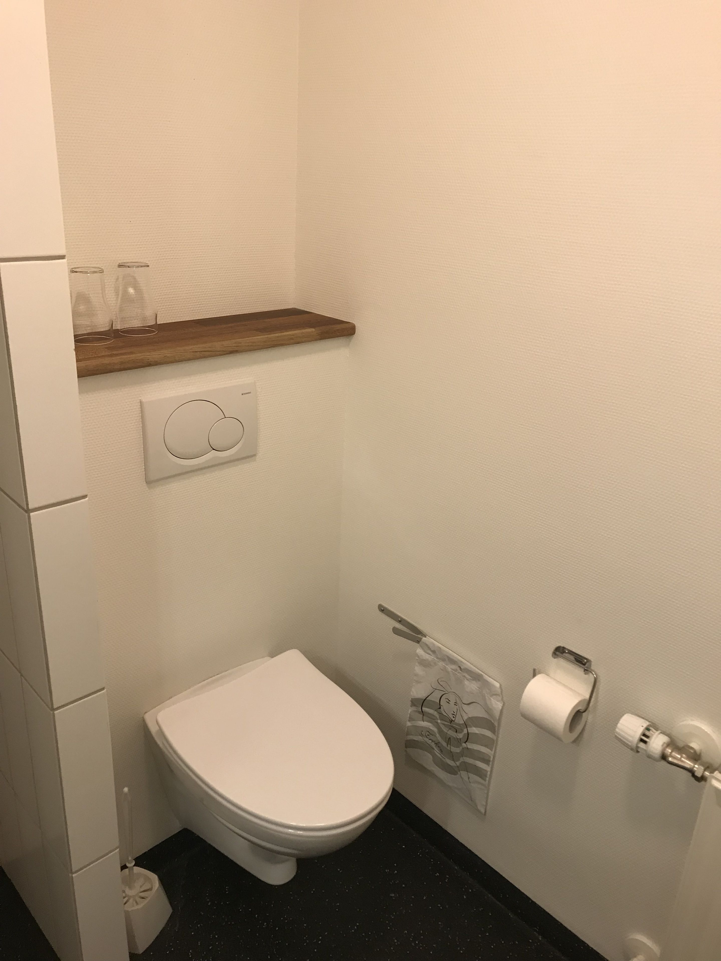 double room (regular or family) | bathroom | shower, free toiletries, bathrobes, towels