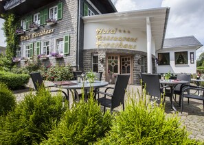 Front of property - Hotel Forsthaus (Winterberg)