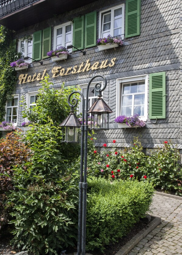 Front of property - Hotel Forsthaus (Winterberg)