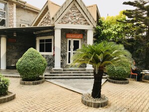 Entrée de l’hébergement