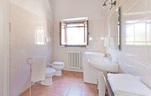 Comfort-Villa, 5 Schlafzimmer | Badezimmer | Dusche, Regendusche, Haartrockner, Bidet