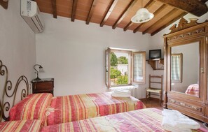 Comfort-Villa, 5 Schlafzimmer | 1 Schlafzimmer, Bügeleisen/Bügelbrett, Bettwäsche