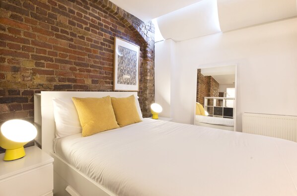 Comfort Basement Studio | Individually decorated, individually furnished, iron/ironing board - Shoreditch Studios by Allô Housing (London)