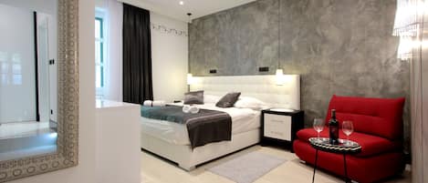 In-room safe, desk, blackout drapes, soundproofing