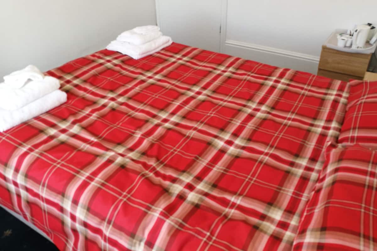 Cribs (surcharge), bed sheets