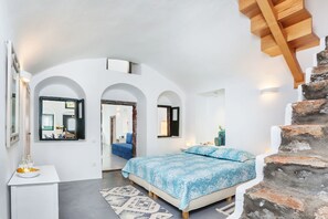 Duplex | Individually decorated, individually furnished, iron/ironing board - Casa d'Argento (Santorini)