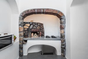 Duplex | Private kitchen | Fridge, microwave, oven, stovetop - Casa d'Argento (Santorini)