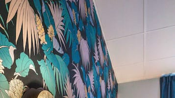 Comfort Double Room | Desk, blackout drapes, soundproofing, free cribs/infant beds