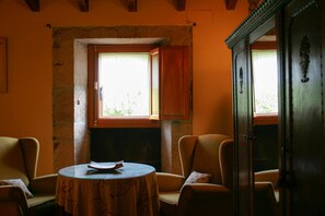 Habitació doble o amb dos llits individuals | Wifi gratuïta 