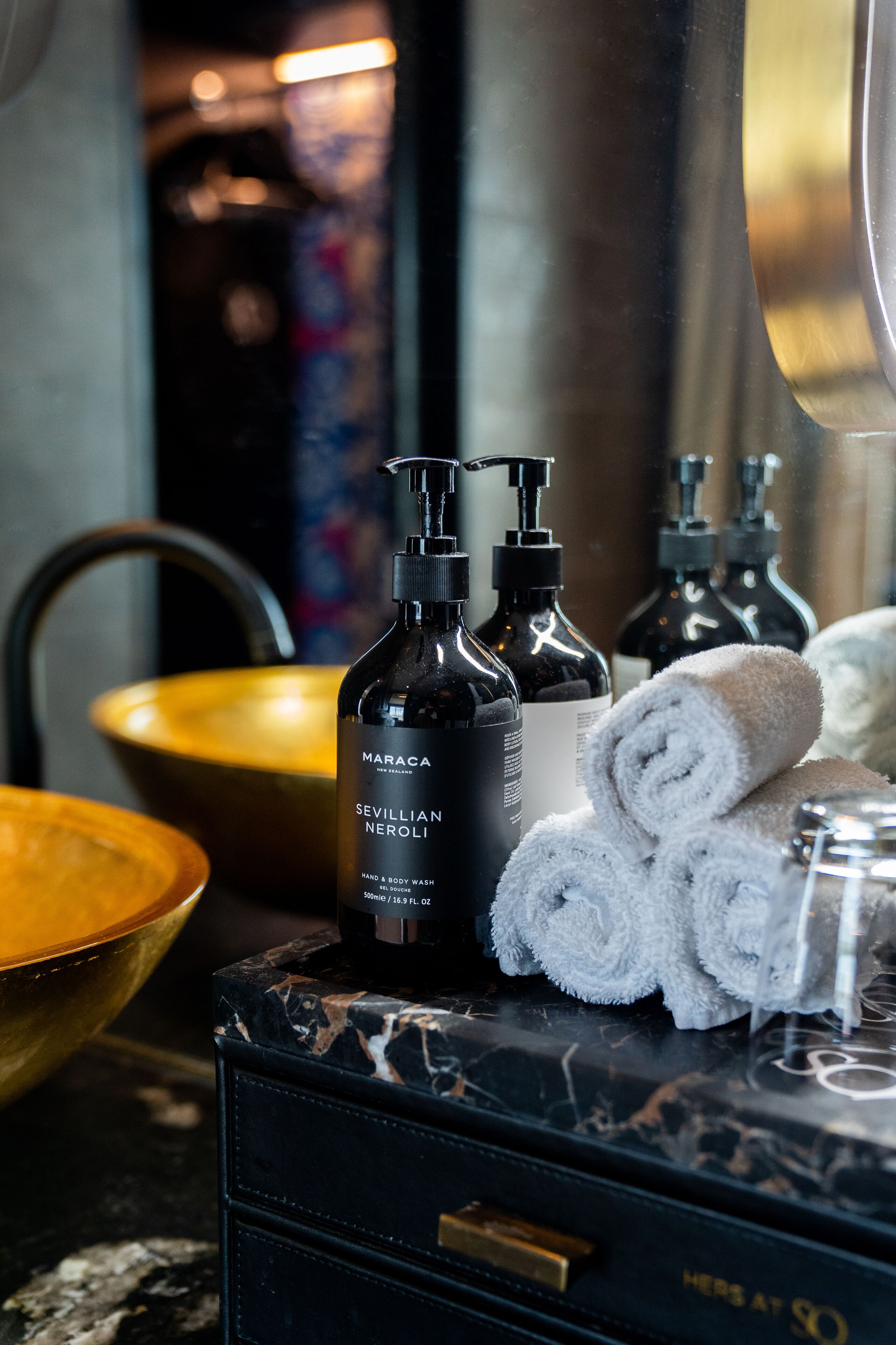 loft suite, club signature access, 1 king bed | room amenity