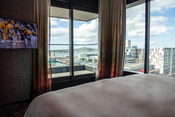 Suite, 1 King Bed (Atelier. Club Signature Access) | 1 bedroom, premium bedding, minibar, in-room safe