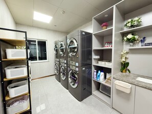 Laundry room - Mercure Shanghai Jiuting (Shanghai)
