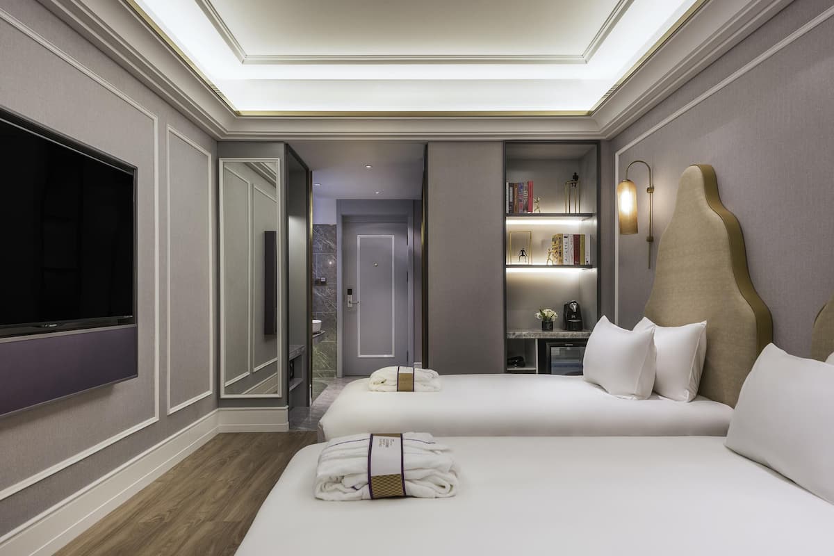 Privilege, Room, 2 Twin Beds | Premium bedding, desk, blackout drapes, soundproofing