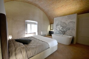 อพาร์ทเมนท์ | 3 ห้องนอน, เตารีด/โต๊ะรีดผ้า, เปล/เตียงเด็กอ่อน (ฟรี), Wi-Fi ฟรี