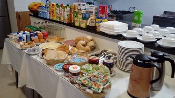 Free daily continental breakfast