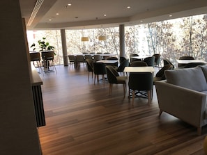 Double Room (Select) | Living area