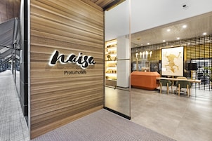 Majoituspaikan sisäänkäynti