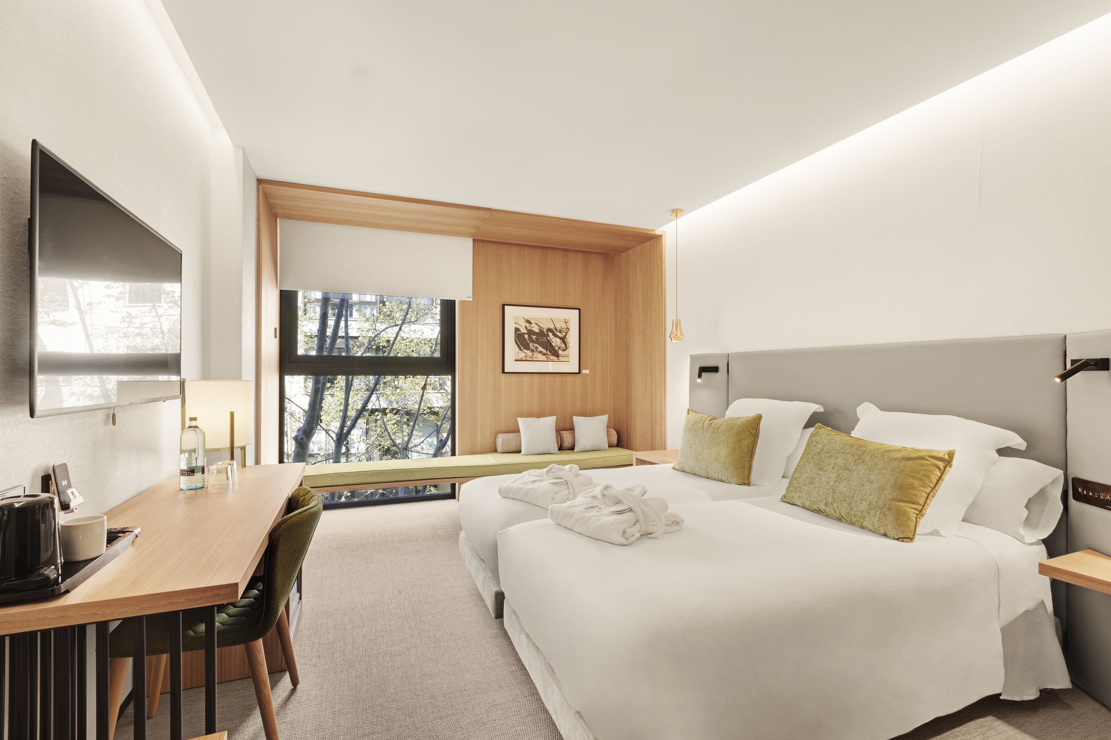 1 bedroom, premium bedding, down duvets, in-room safe