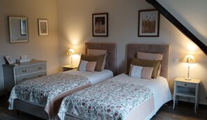 Comfort Suite (2 separate bedrooms with shared bathroom) | Select Comfort beds, individually decorated, individually furnished - Couleurs du Temps - Près Giverny (Limetz-Villez)