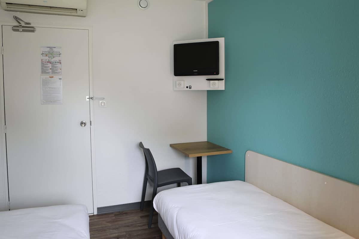 Habitació, bany compartit (Tandem) | Habitacions insonoritzades, wifi gratuïta i roba de llit