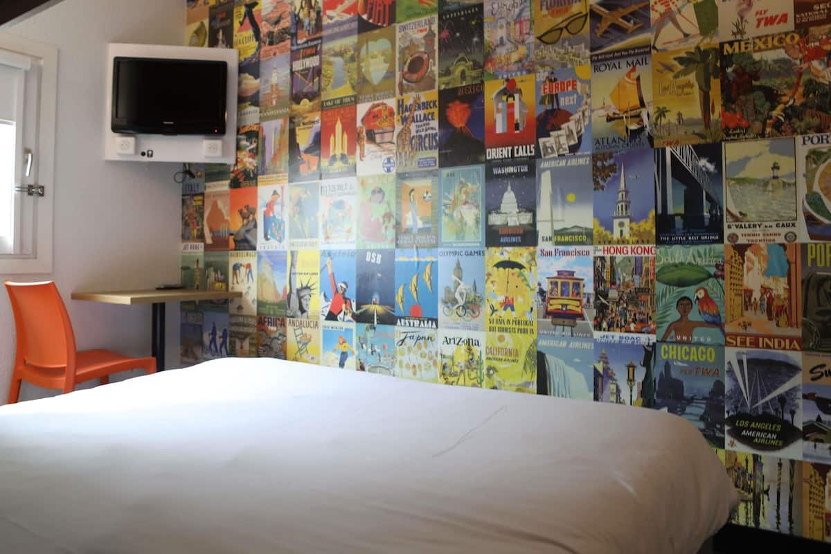 Soundproofing, free WiFi, bed sheets, wheelchair access