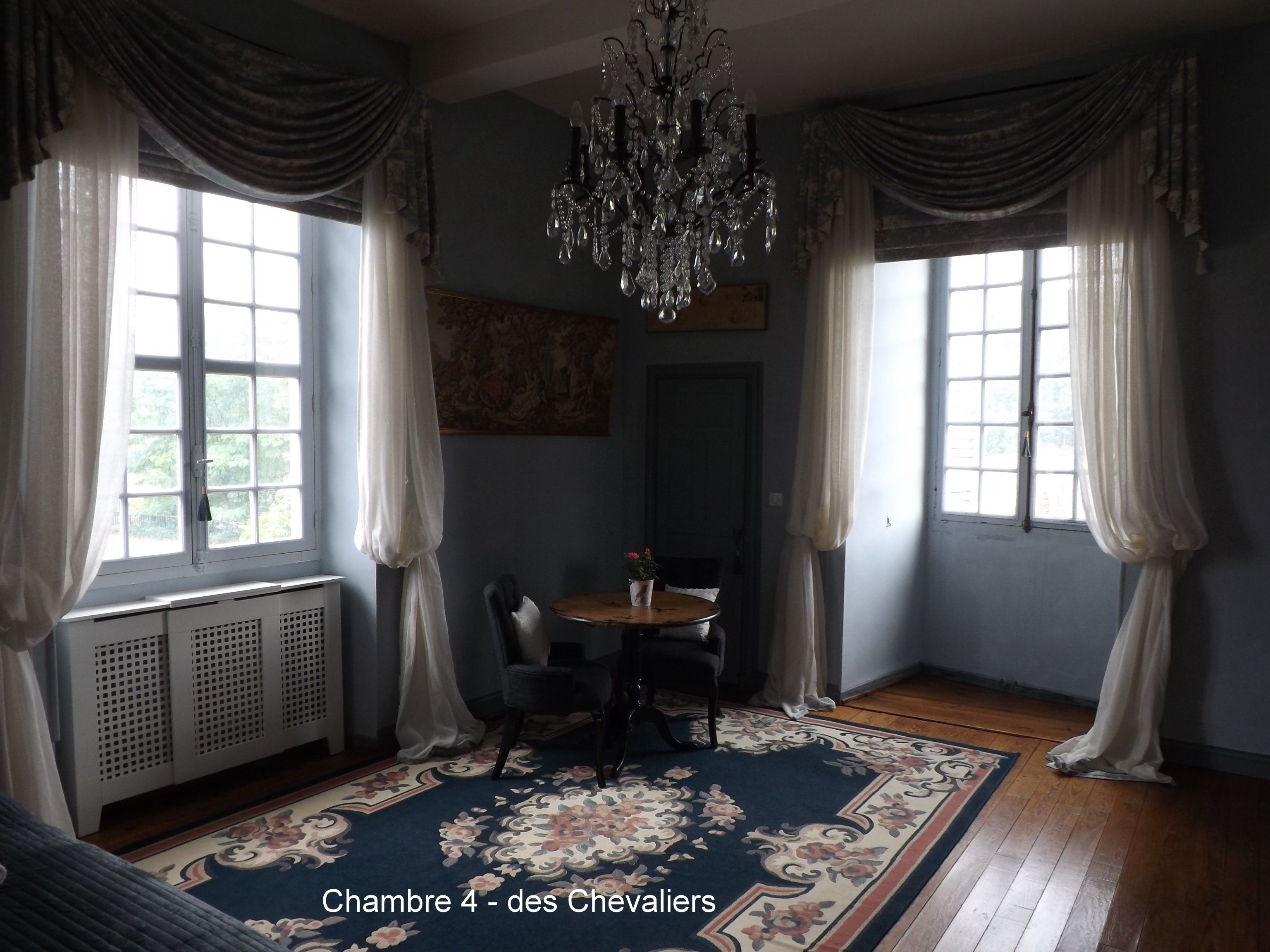 Deluxe tweepersoonskamer | Luxe beddengoed, een kluis op de kamer, individueel gedecoreerd