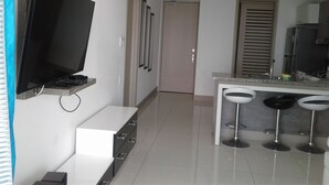 Coffee/tea maker, full-size fridge, microwave, oven - PALMETTO BEACH 1102 (Cartagena)