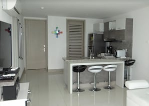Apartment, 1 Bedroom | In-room dining - PALMETTO BEACH 1102 (Cartagena)