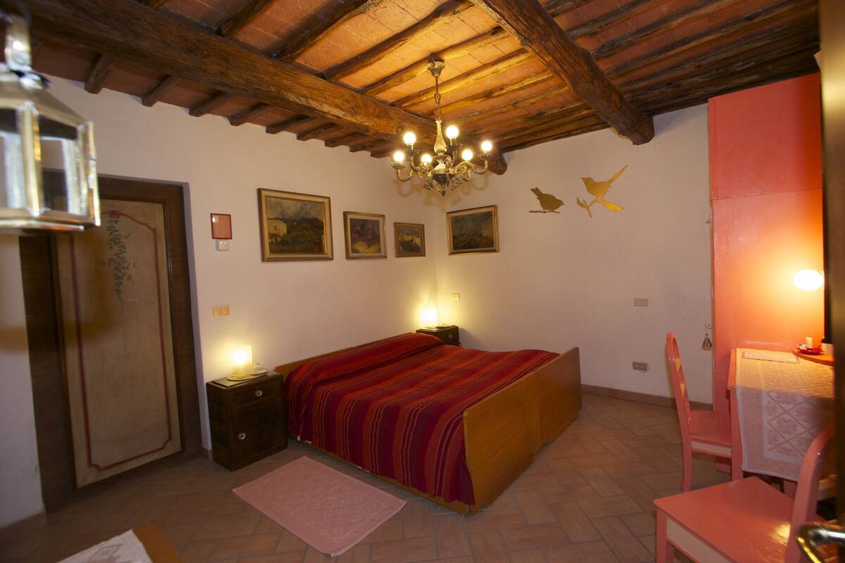 Comfort Double or Twin Room | Desk, cribs (free), rollaway beds (surcharge), individually decorated