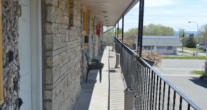 Modern Motel