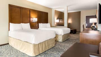 Escritorio, cunas gratuitas, wifi gratis y ropa de cama