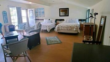 Basic Studio | 1 bedroom, free WiFi, bed sheets