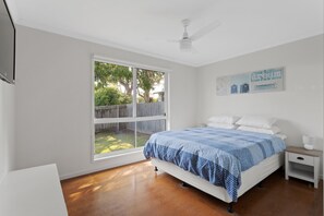 3 bedrooms, iron/ironing board, travel crib, WiFi